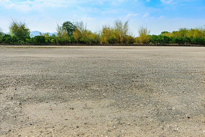 Factors and challanges of sandy soil