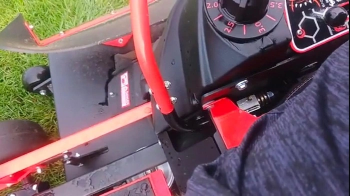 Mower Deck Shaking problem