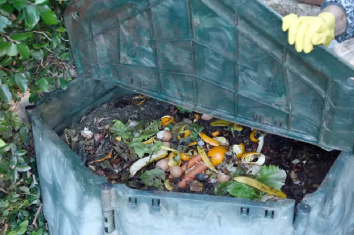 Bokashi Composting Method
