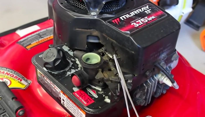 Replacement of a Faulty Throttle Spring
